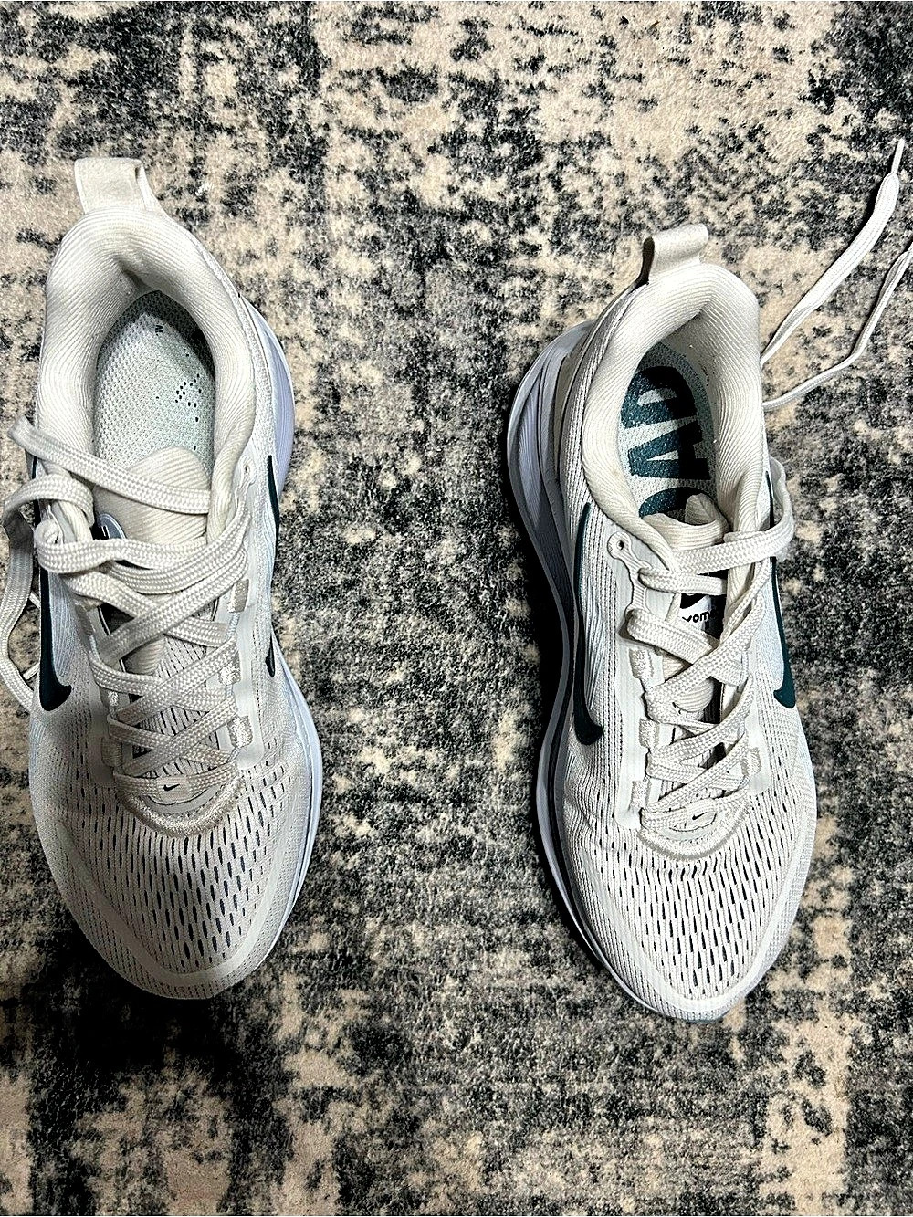 Nike ZoomX Vomero 18 Athletic Sneakers in White